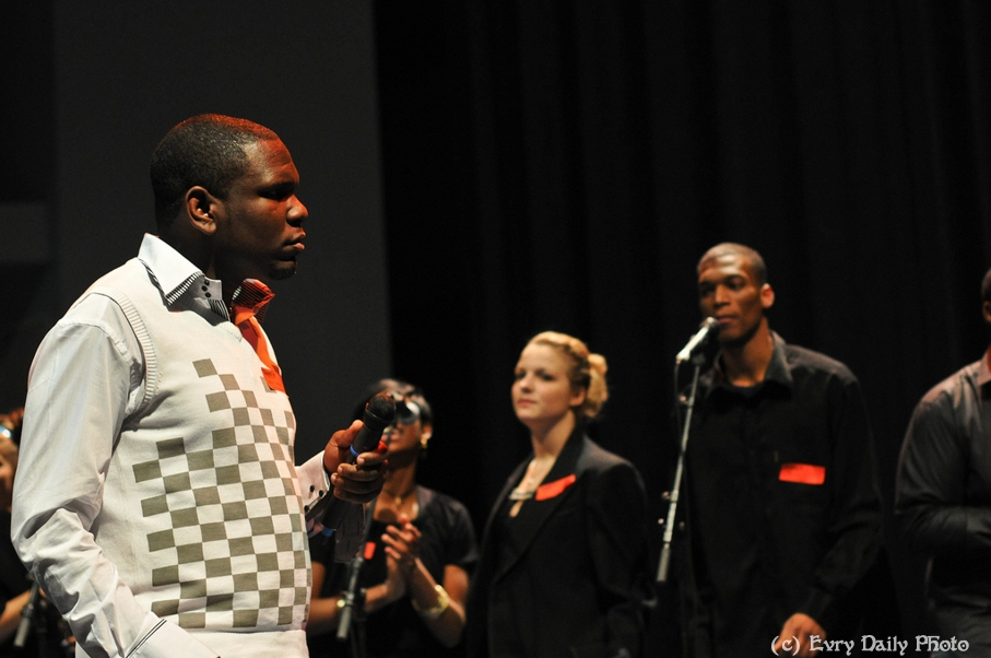 Evry Daily Photo - Telethon Evry 2010 - Concert Evry University Gospel - large - 5243977832.jpg